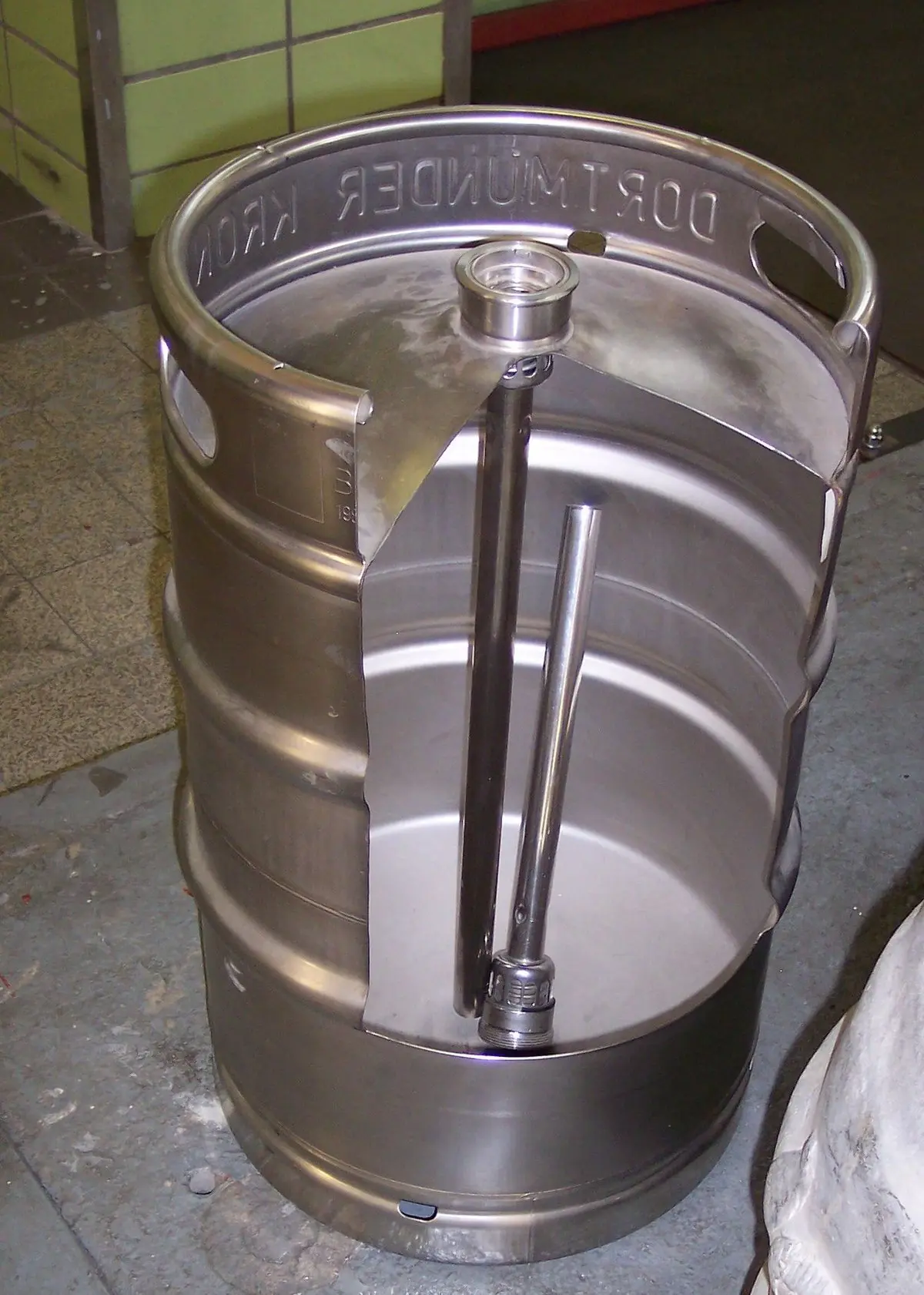growler de vidrio - Cómo se llama el envase grande de cerveza
