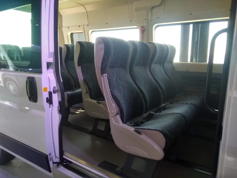 ducato vidriada con asientos - Cuánto cuesta una furgoneta Fiat Ducato