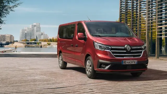 renault trafic vidriada con asientos - Cuántos asientos tiene la Renault Trafic