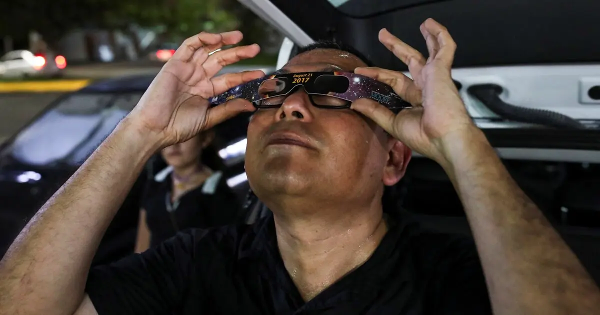 vidrio de soldar eclipse - Qué mica se usa para ver el eclipse