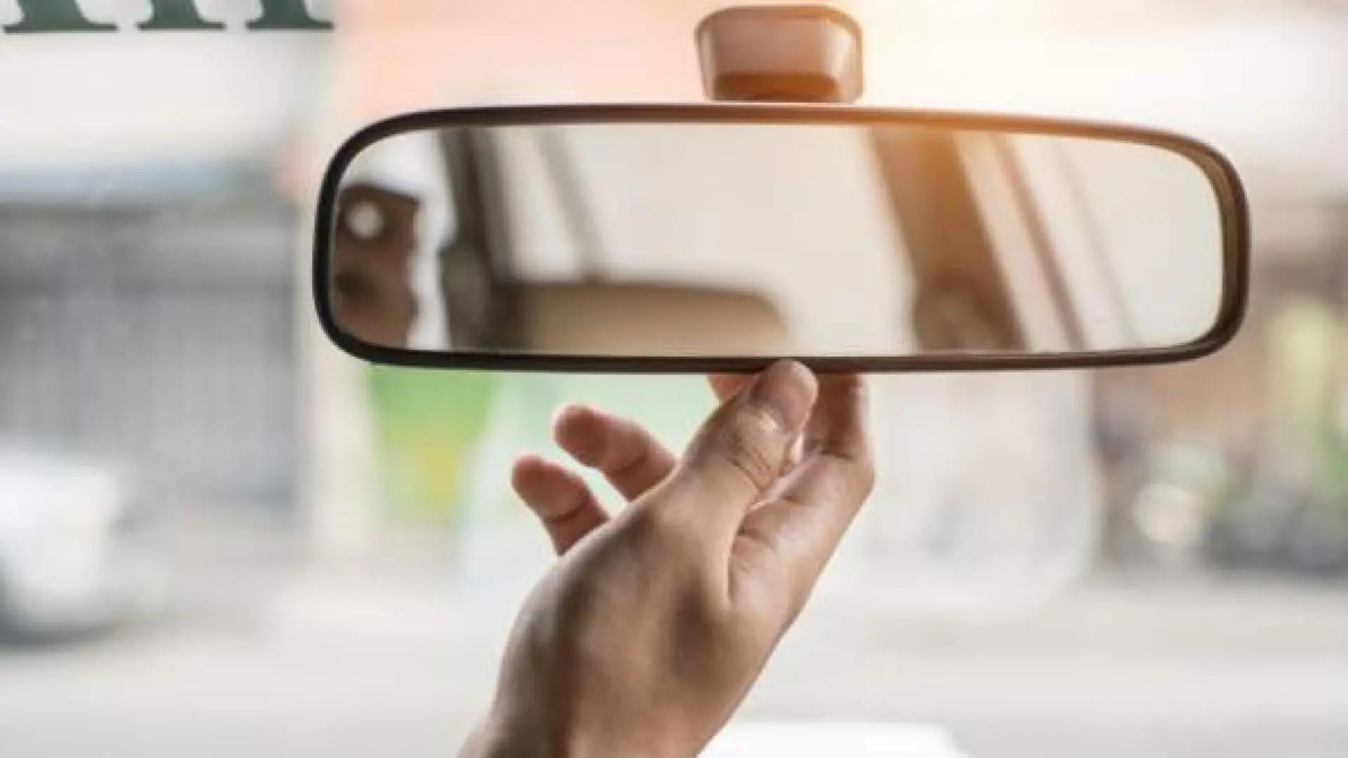 cambiar vidrio retrovisor - Qué pasa si tengo un retrovisor roto
