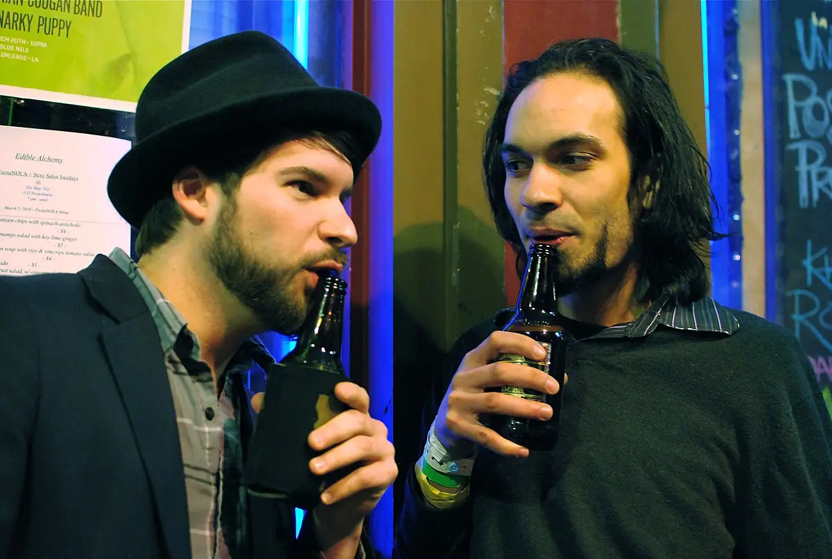 instrumento con botellas de vidrio - Qué son las botellas musicales